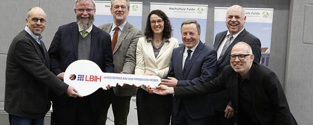 Einweihung_Gebaeudeuebergabe